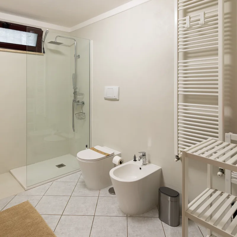 Bagni, 4