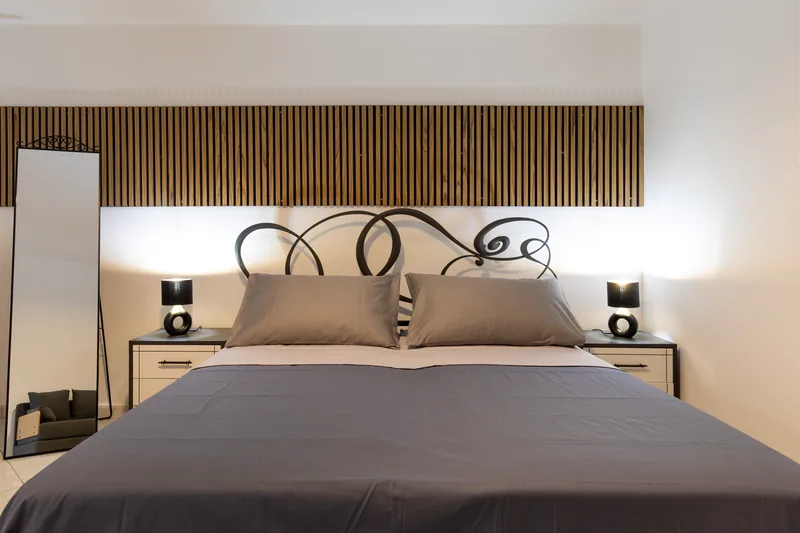 Camere, 8