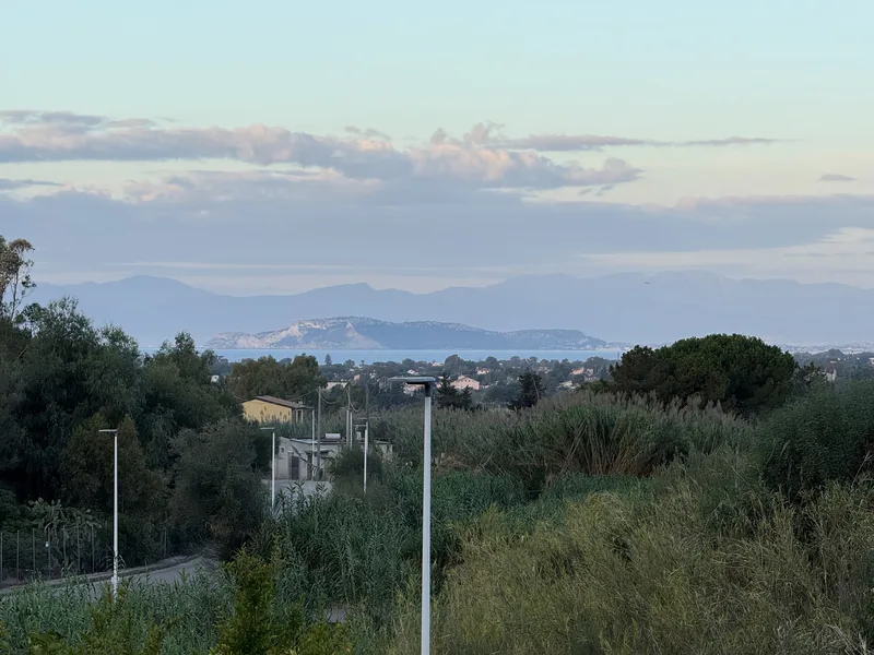 Esterni e piscina, 11