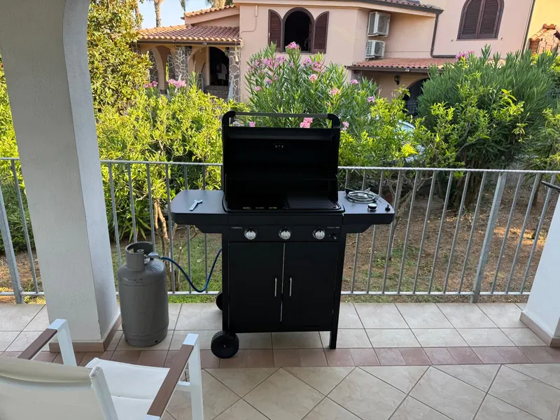 Veranda, 9
